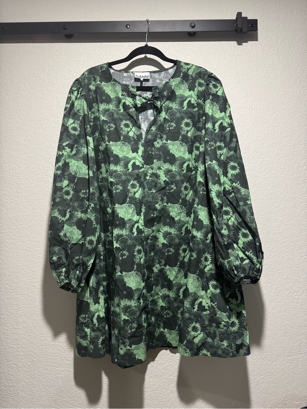 Giani Dress